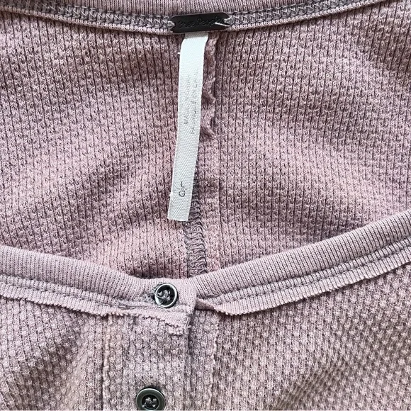 Free People Boho Tan Alpine Ski Lodge Thermal Knit Cuff Newbie Henley Size L - Picture 10 of 11